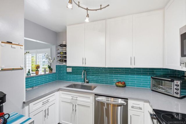 730 E Avenue, Coronado, CA 92118