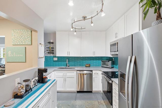 730 E Avenue, Coronado, CA 92118
