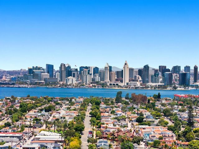 730 E Avenue, Coronado, CA 92118