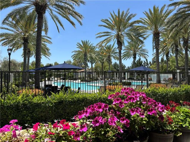 227 Carlow, Irvine, CA 92618