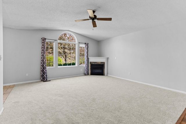 1344 Carriage Drive 1344-B, Hudson, WI 54016
