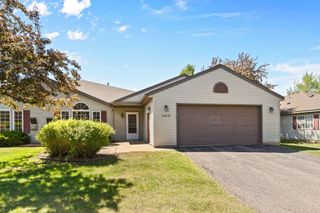 1344 Carriage Drive 1344-B, Hudson, WI 54016