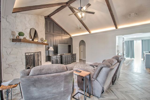 2517 Nantucket Drive, Sherman, TX 75092