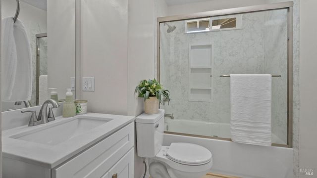 1900 New Jersey St, Fairfield, CA 94533
