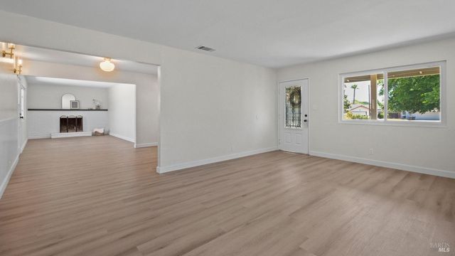 1900 New Jersey St, Fairfield, CA 94533
