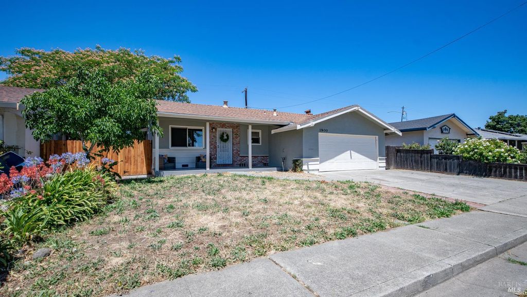 1900 New Jersey St, Fairfield, CA 94533