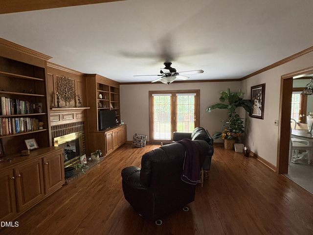 118 Meadowood Drive No, Burlington, NC 27215
