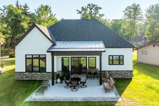 7784 C Court, Morton Twp, MI 49346