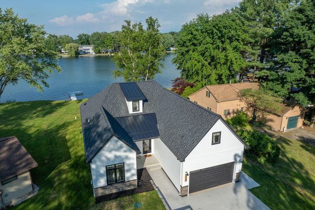 7784 C Court, Morton Twp, MI 49346