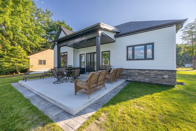 7784 C Court, Morton Twp, MI 49346