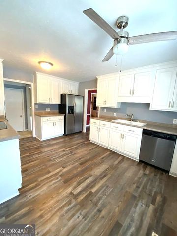 150 Blackberry Trail, Swainsboro, GA 30401