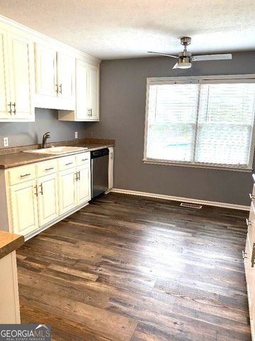 150 Blackberry Trail, Swainsboro, GA 30401