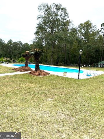 150 Blackberry Trail, Swainsboro, GA 30401