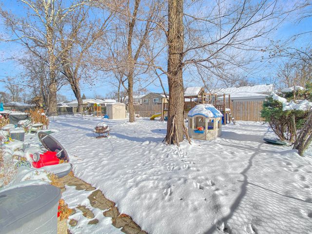 703 N Glenwood Avenue, Griffith, IN 46319