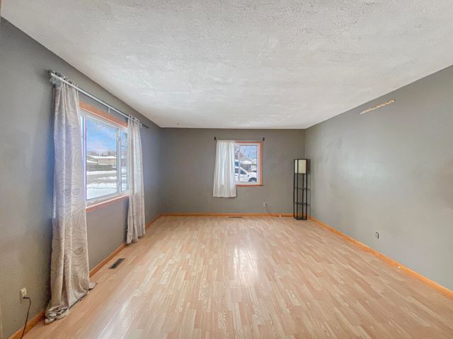 703 N Glenwood Avenue, Griffith, IN 46319