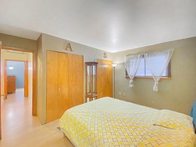 703 N Glenwood Avenue, Griffith, IN 46319