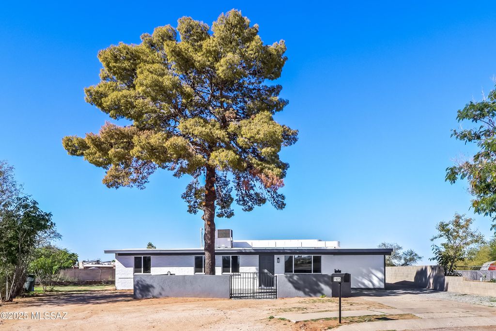 7605 E Irvington Road, Tucson, AZ 85730