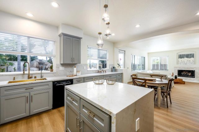 1749 Skimmer Ct, Carlsbad, CA 92011