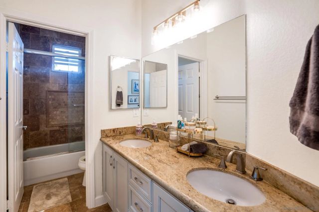 1749 Skimmer Ct, Carlsbad, CA 92011