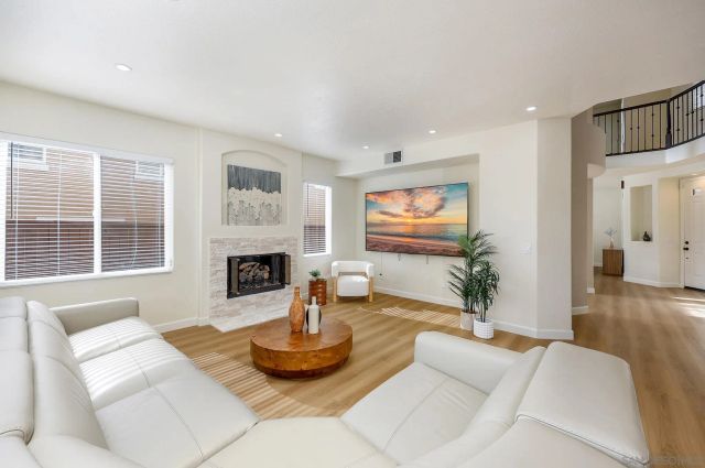 1749 Skimmer Ct, Carlsbad, CA 92011