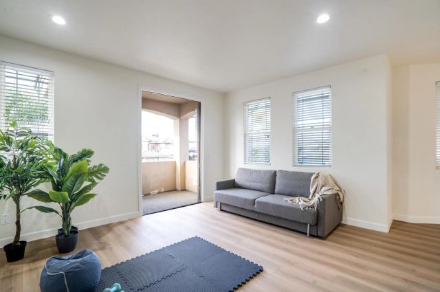 1749 Skimmer Ct, Carlsbad, CA 92011