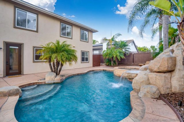 1749 Skimmer Ct, Carlsbad, CA 92011