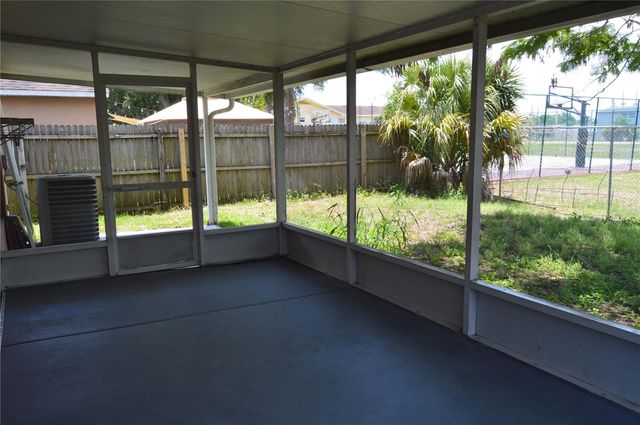 424 DELICATA DRIVE, Orlando, FL 32807
