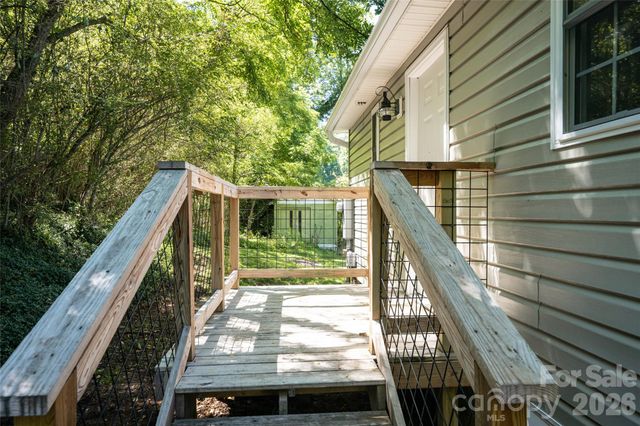 19 Sycamore Street, Asheville, NC 28804