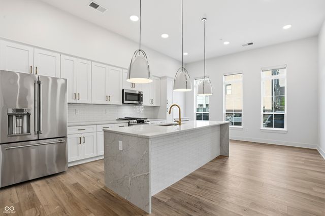 925 Veterans Way 104, Carmel, IN 46032