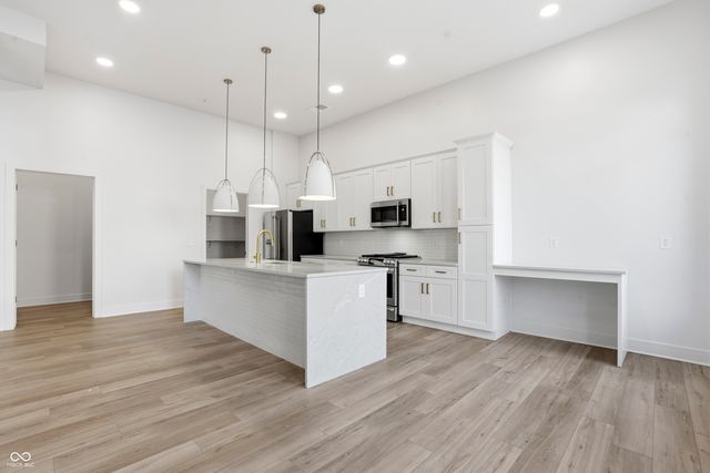 925 Veterans Way 104, Carmel, IN 46032