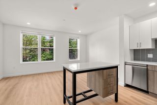40 Centre St 307, Brookline, MA 02446