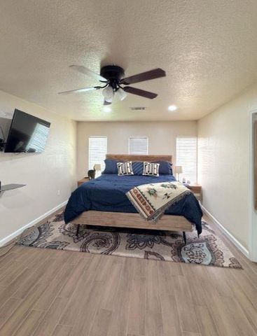 1410 Avenue D, Danbury, TX 77534