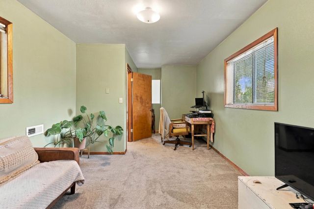 2624 E 18th Ave, Spokane, WA 99223