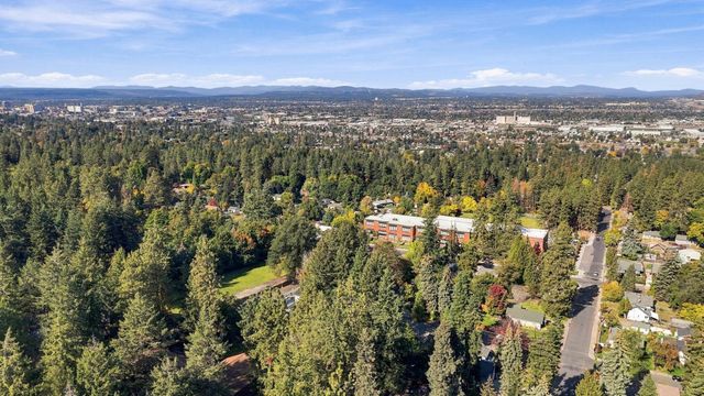 2624 E 18th Ave, Spokane, WA 99223