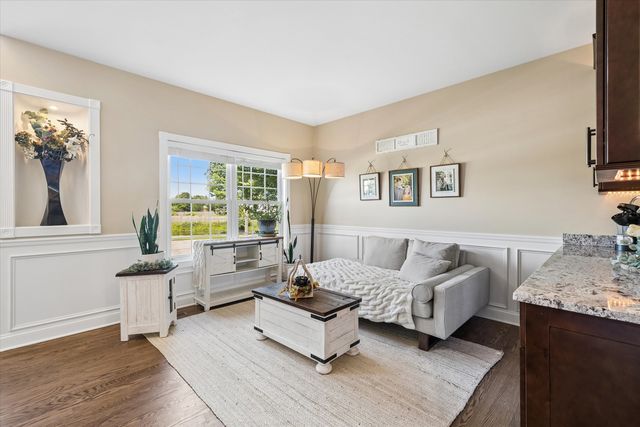 5243 Greenshire Circle, Lake In The Hills, IL 60156
