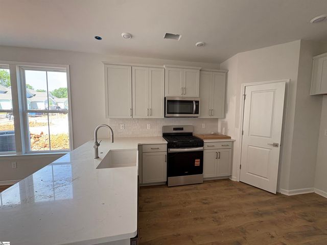 200 Gauley Street, Simpsonville, SC 29681