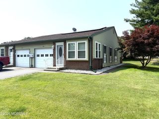 35B Easton Drive B, Whiting, NJ 08759