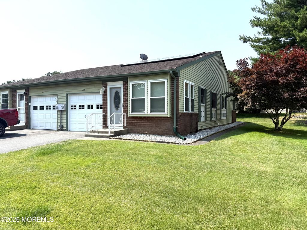 35B Easton Drive B, Whiting, NJ 08759