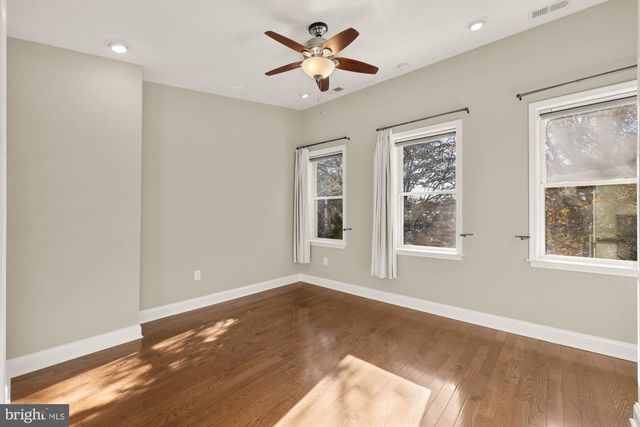 912 I ST NE, Washington, DC 20002