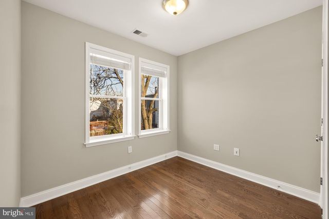 912 I ST NE, Washington, DC 20002