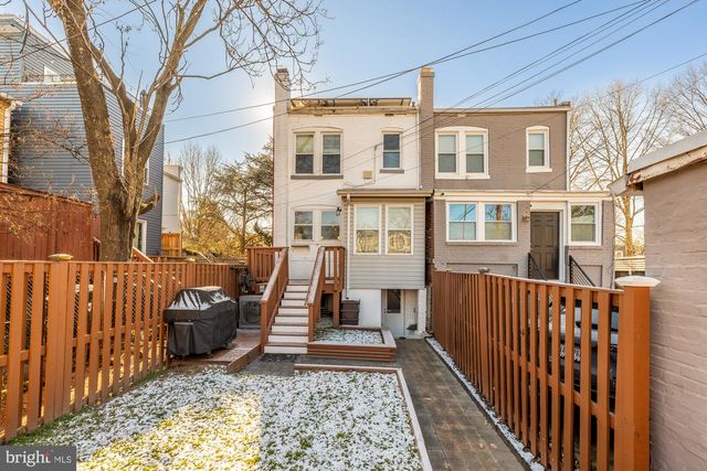 912 I ST NE, Washington, DC 20002