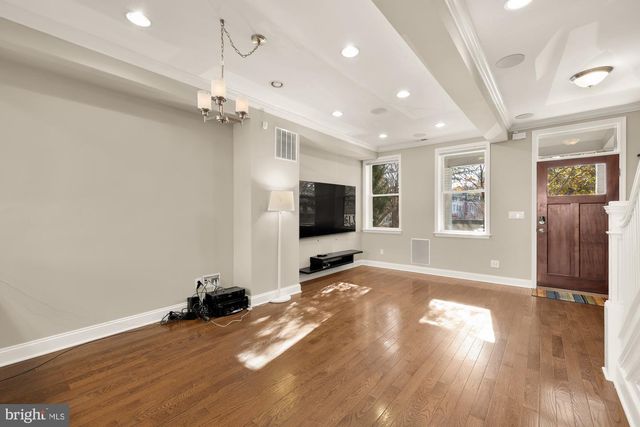 912 I ST NE, Washington, DC 20002