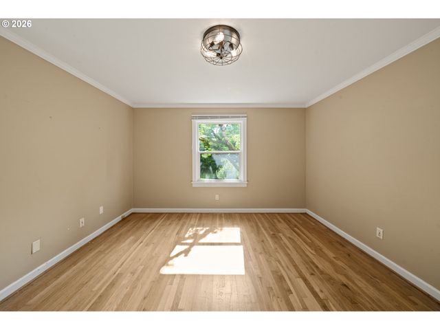 655 8TH St, Lake Oswego, OR 97034