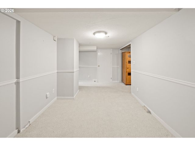655 8TH St, Lake Oswego, OR 97034