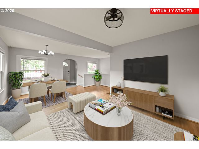 655 8TH St, Lake Oswego, OR 97034