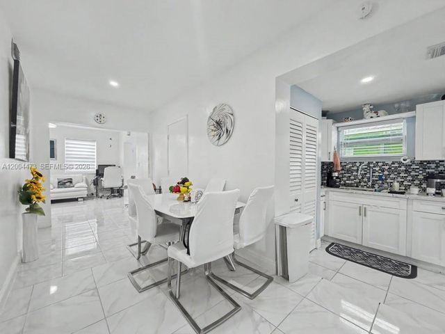 3554 SW 26th St, Miami, FL 33133