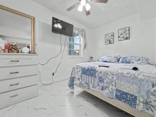 3554 SW 26th St, Miami, FL 33133