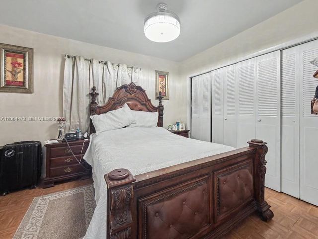 3554 SW 26th St, Miami, FL 33133