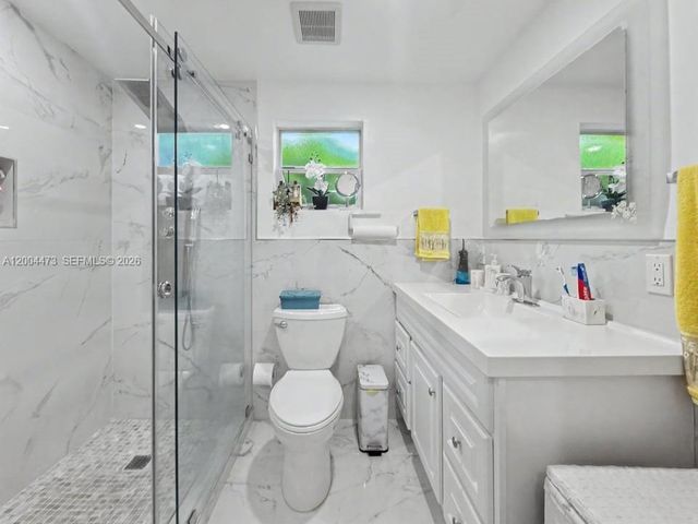 3554 SW 26th St, Miami, FL 33133