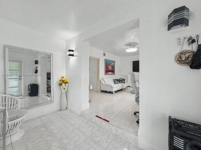 3554 SW 26th St, Miami, FL 33133